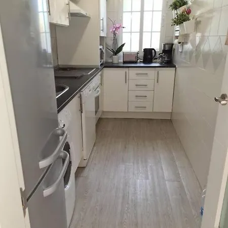 Apartment Exotic Garden 2 Bedroom Flat Marbella
