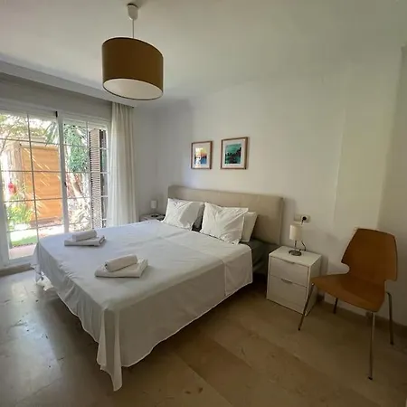 Apartment Exotic Garden 2 Bedroom Flat *